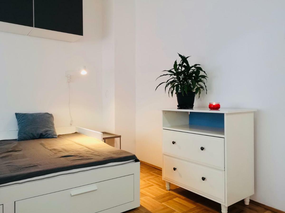 West Vibes Apartment Zagabria Esterno foto