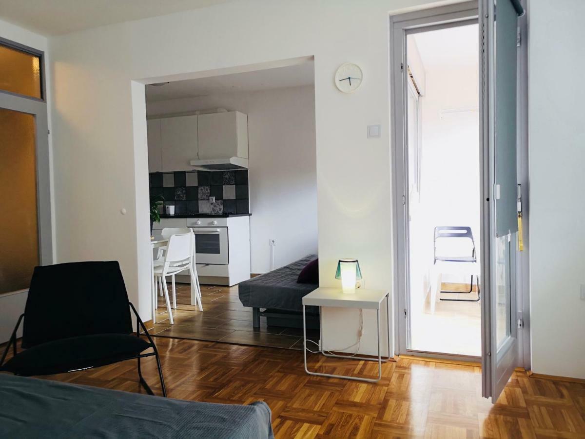 West Vibes Apartment Zagabria Esterno foto